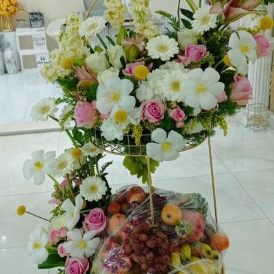 fruit stand Mix special flowers