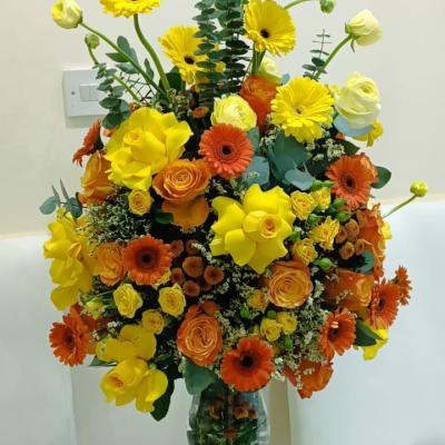 Vase Yellow and Orange flowers vase