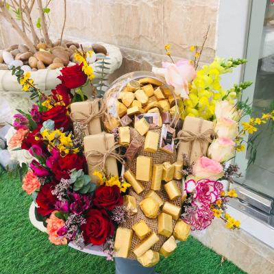 Bord  chocolate Vase and flowers